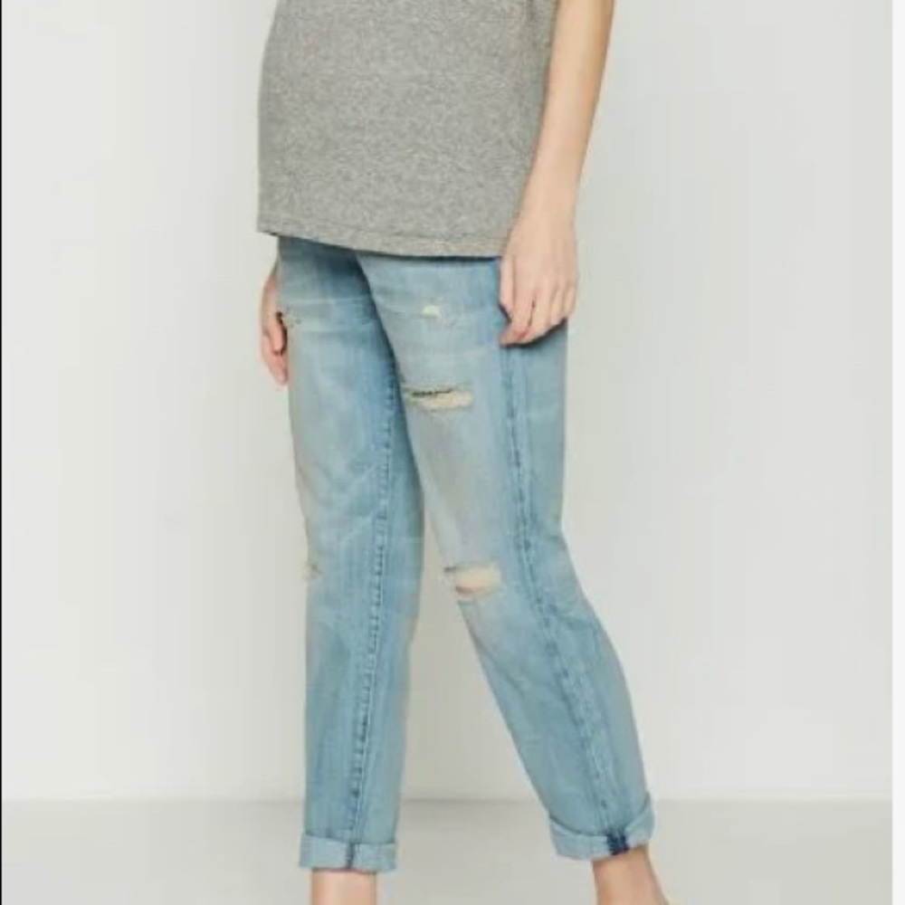 Hatch maternity boyfriend jeans. Like new. Worn less than 5 times. Size 26.